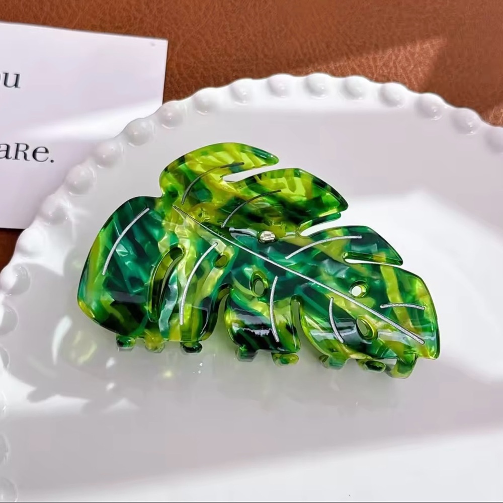Green Leaf Hair Clip